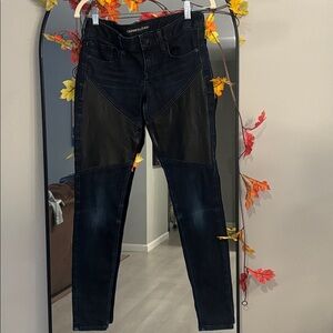 Express Women's Skinny Jeans in Dark Blue &Black